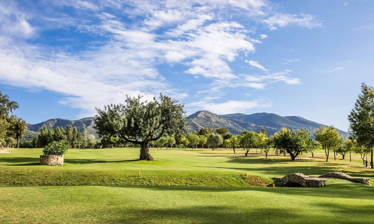 Вторичная Квартира в Lauro Golf