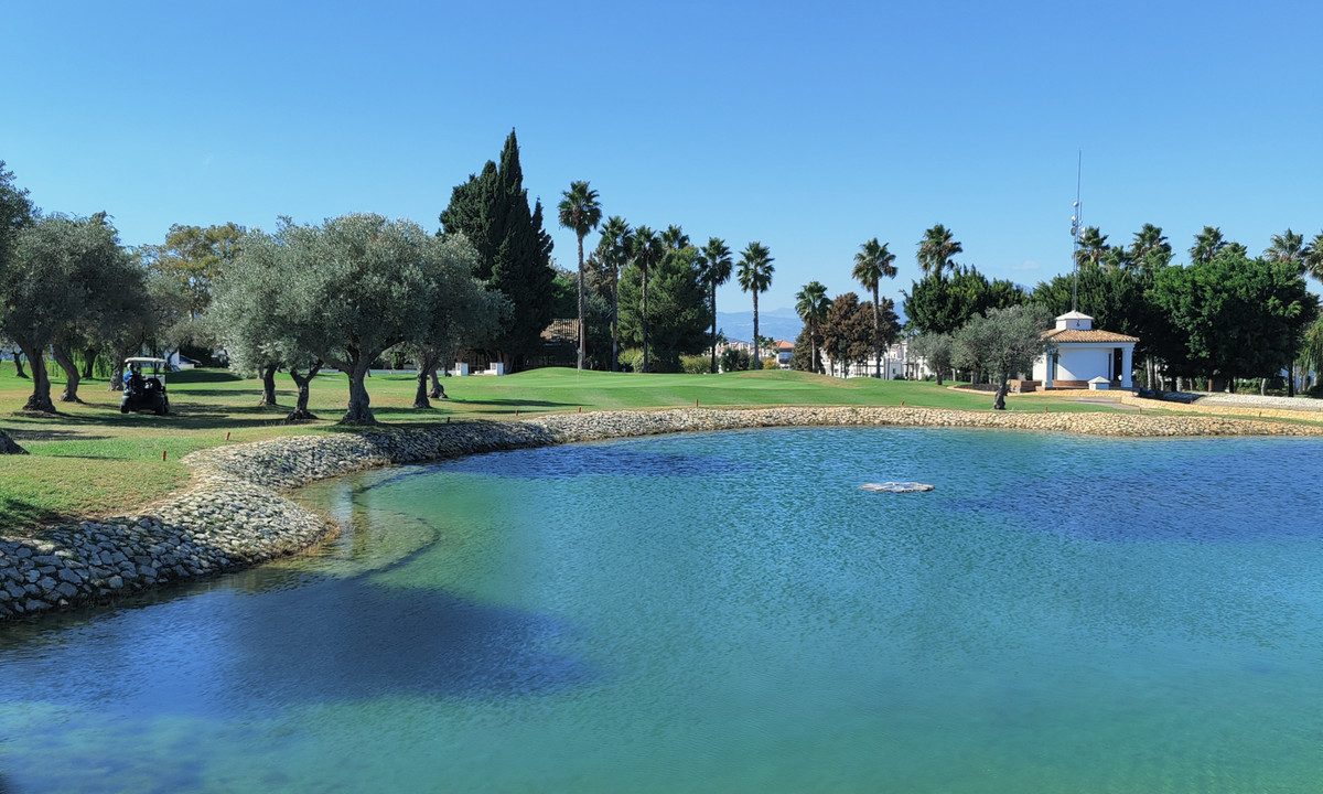 Вторичная Квартира в Lauro Golf