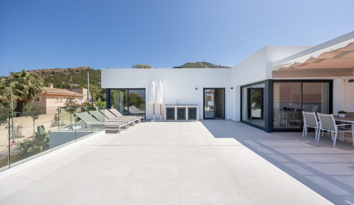 Promoción Impresionante villa en un entorno idílico, obra nueva en l'Albir (Revista)