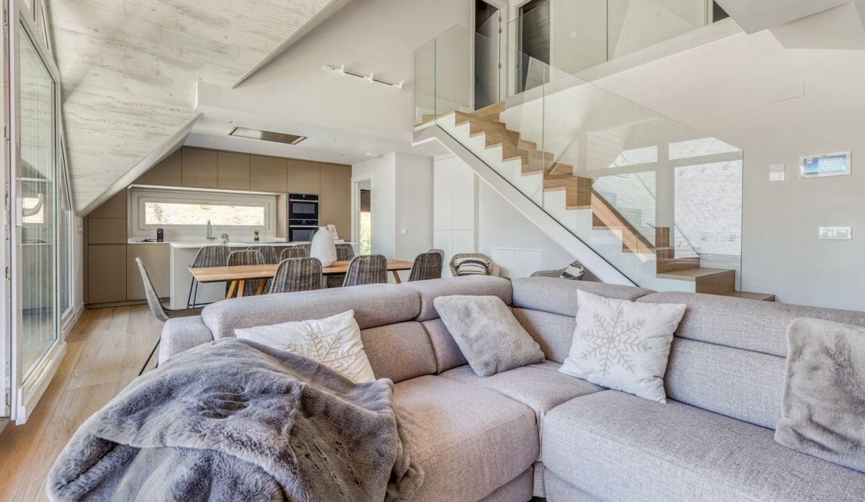 Promoción Residencial Es Pletieus, obra nueva en Escunhau (Revista)