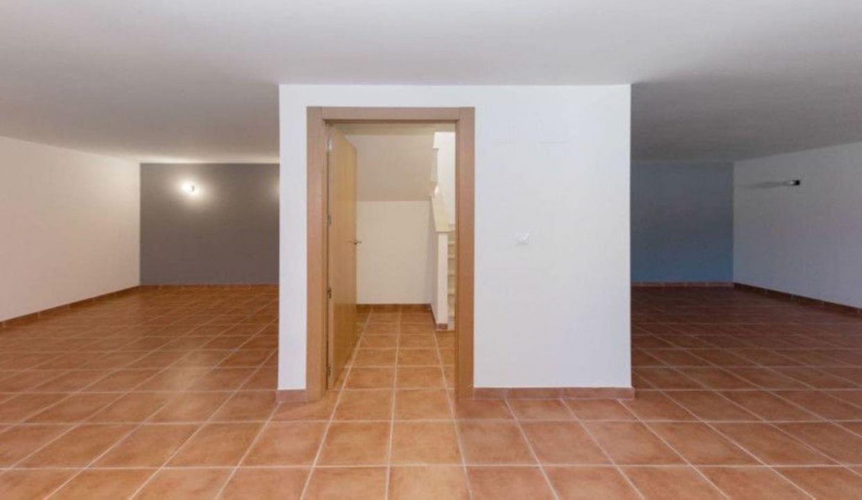 Promoción Casares Hills, obra nueva en Casares (Revista)