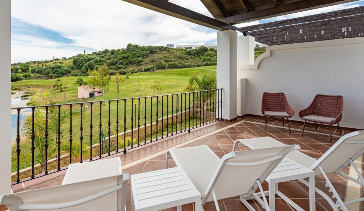Promoción AZATA GOLF VILLAS, obra nueva en Estepona (Revista)