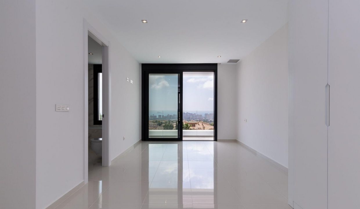 Promoción Villas Montroyal Fase III, obra nueva en Finestrat (Revista)