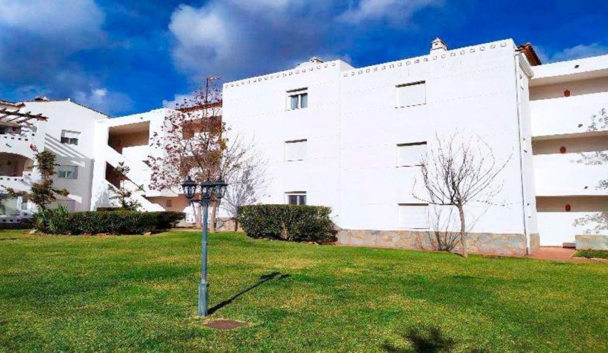 Promoción LÍNEA DE LA CONCEPCIÓN (LA), obra nueva en San Roque (Revista)