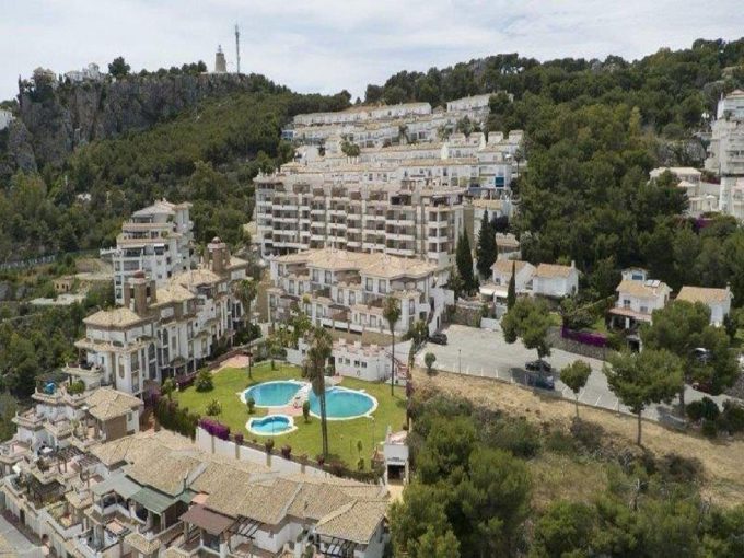 Promoción JARDINES DE ADNANIA- MARINA DEL ESTE-ALMUÑECAR, obra nueva en La Herradura (Revista)
