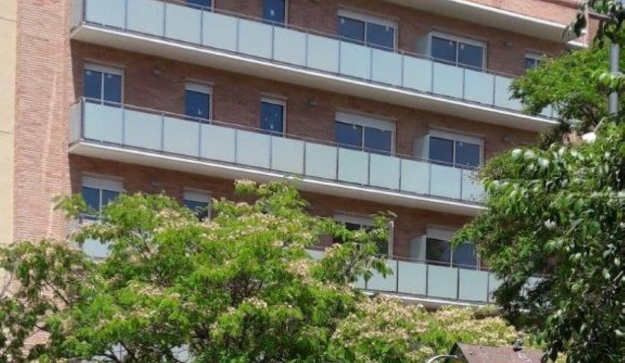 Promoción Narcis Monturiol 96, obra nueva en l'Hospitalet de Llobregat (Revista)