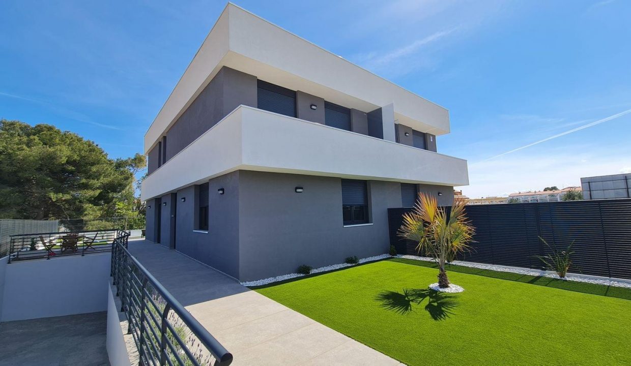 Promoción calle Roure 6, obra nueva en Alcocéber (Revista)