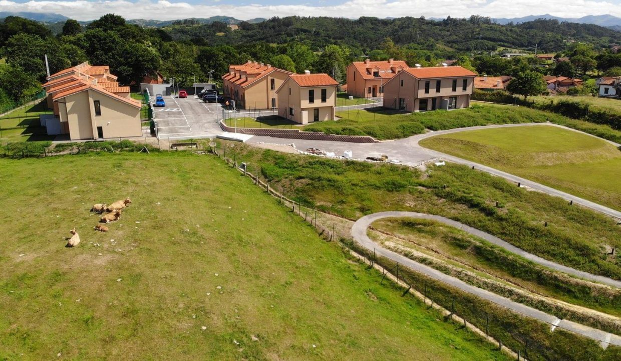 Promoción Urbanización Las Azaleas, obra nueva en La Belga Ceis (Revista)