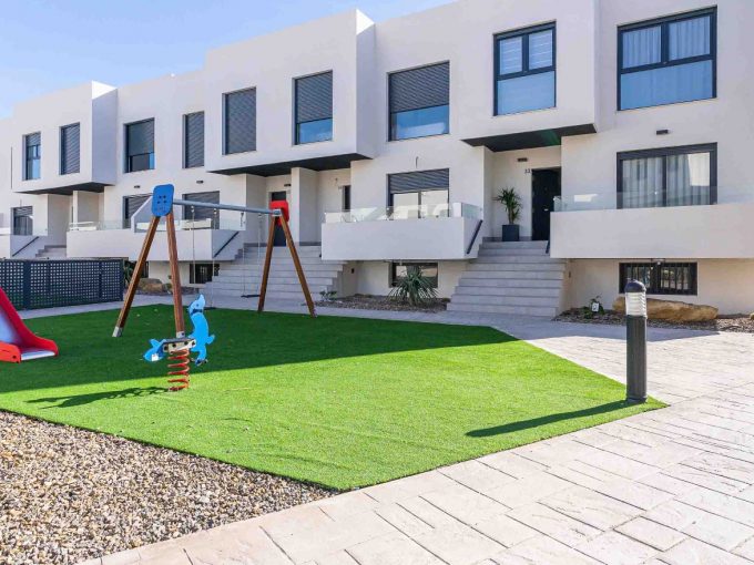 Promoción Residencial Portobello, obra nueva en El Ejido (Revista)