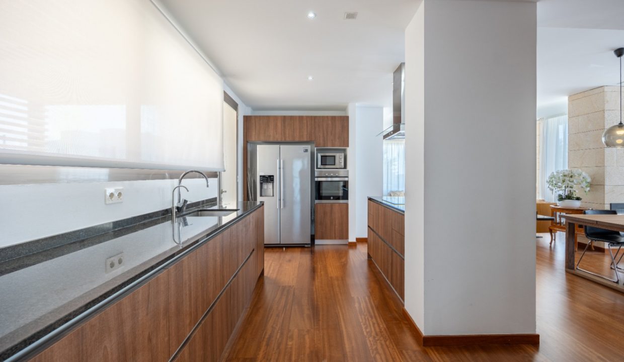 Promoción Villa con irradia elegancia y lujo moder, obra nueva en La Nucía (Revista)