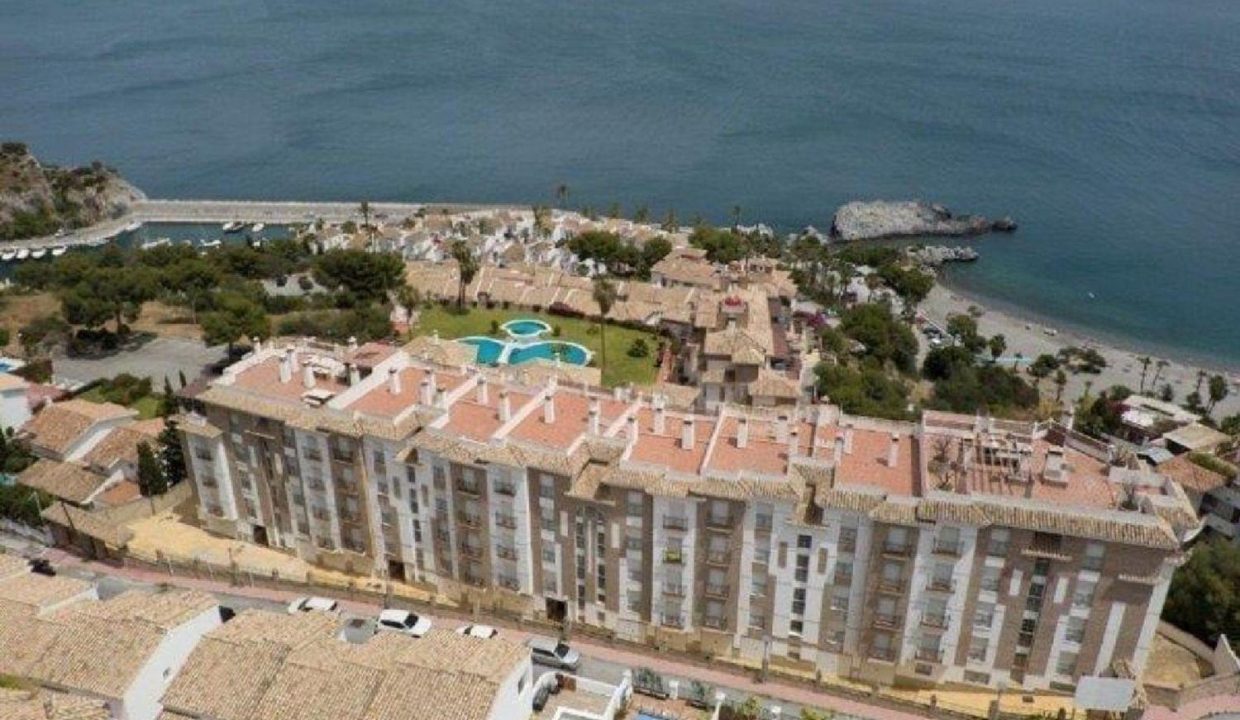 Promoción JARDINES DE ADNANIA- MARINA DEL ESTE-ALMUÑECAR, obra nueva en La Herradura (Revista)