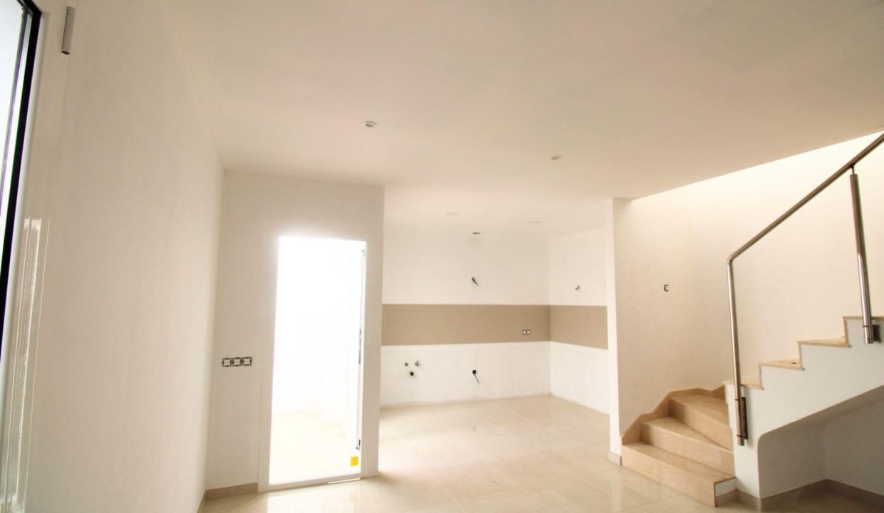 Promoción 4 dúplex en San Bartolomé, obra nueva en San Bartolomé (Revista)