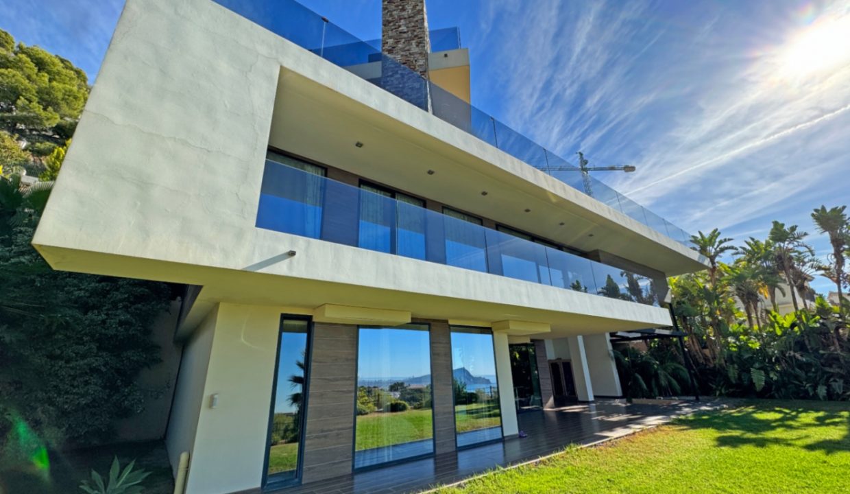 Promoción Espectacular villa moderna, obra nueva en Altea (Revista)