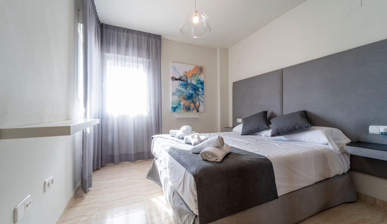 Promoción Palm Beach Golf Almerilmar, obra nueva en Almerimar (Revista)