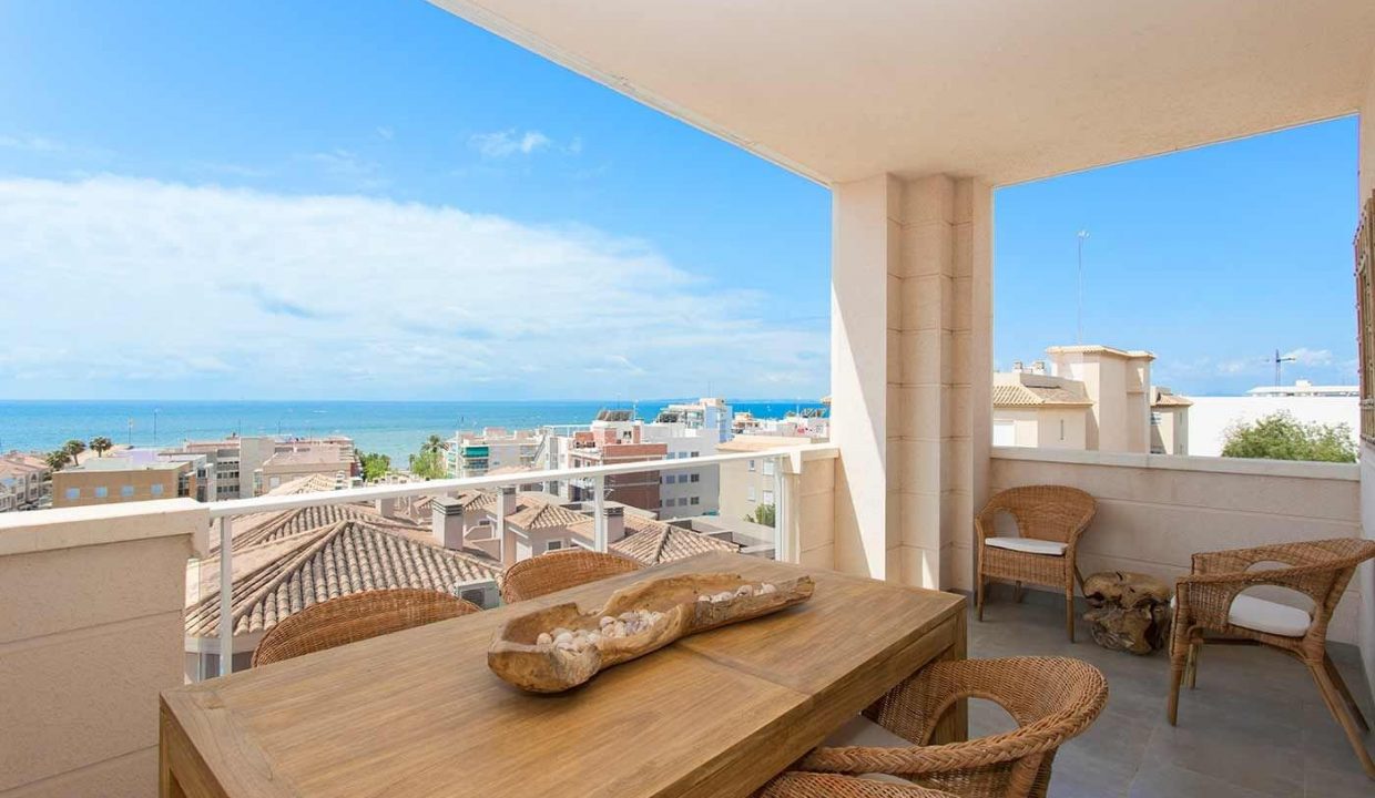 Promoción Villa Mediterráneo, obra nueva en Santa Pola (Revista)