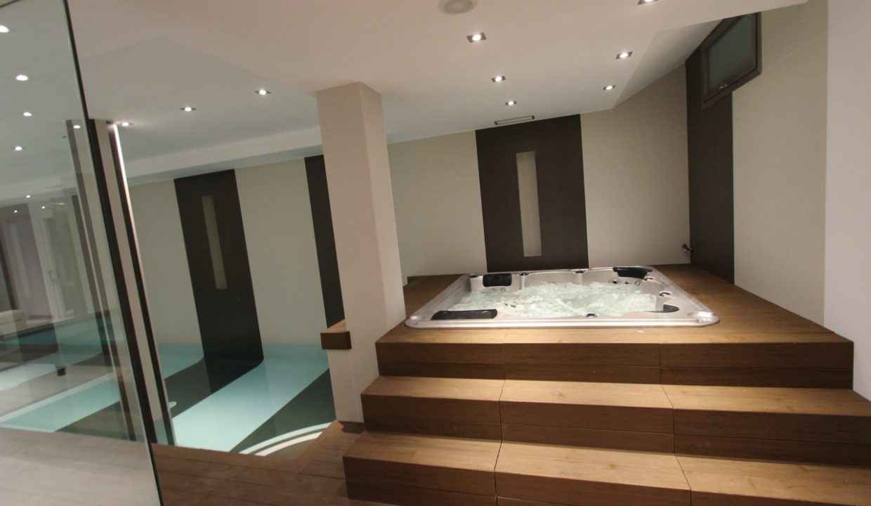 Promoción Excepcional villa de lujo, obra nueva en Calpe (Revista)