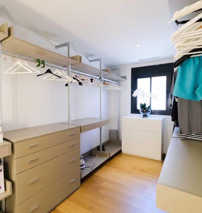 Promoción Villa de lujo cerca del mar, obra nueva en Torrevieja (Revista)