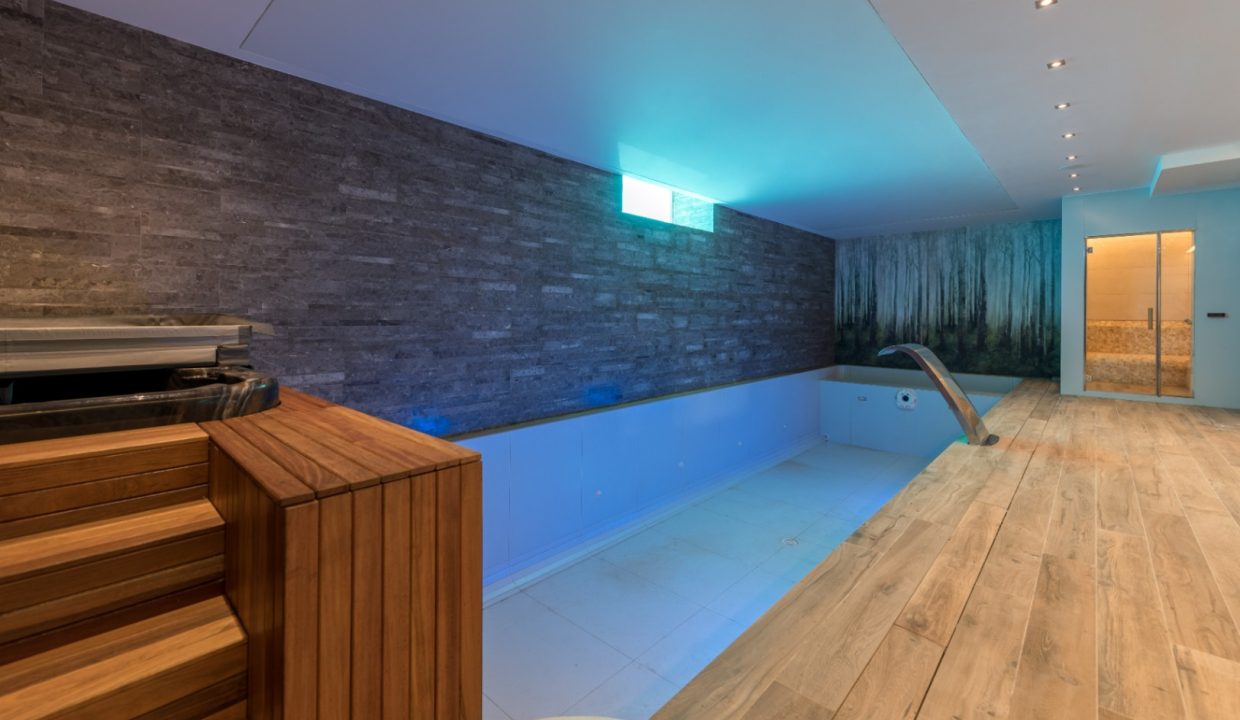Promoción Villa con un oasis de tranquilidad, obra nueva en Benitachell (Revista)