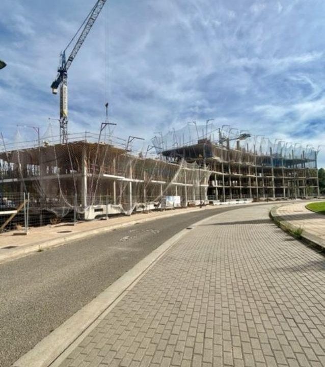 Promoción Entreparques, obra nueva en Burgos (Revista)