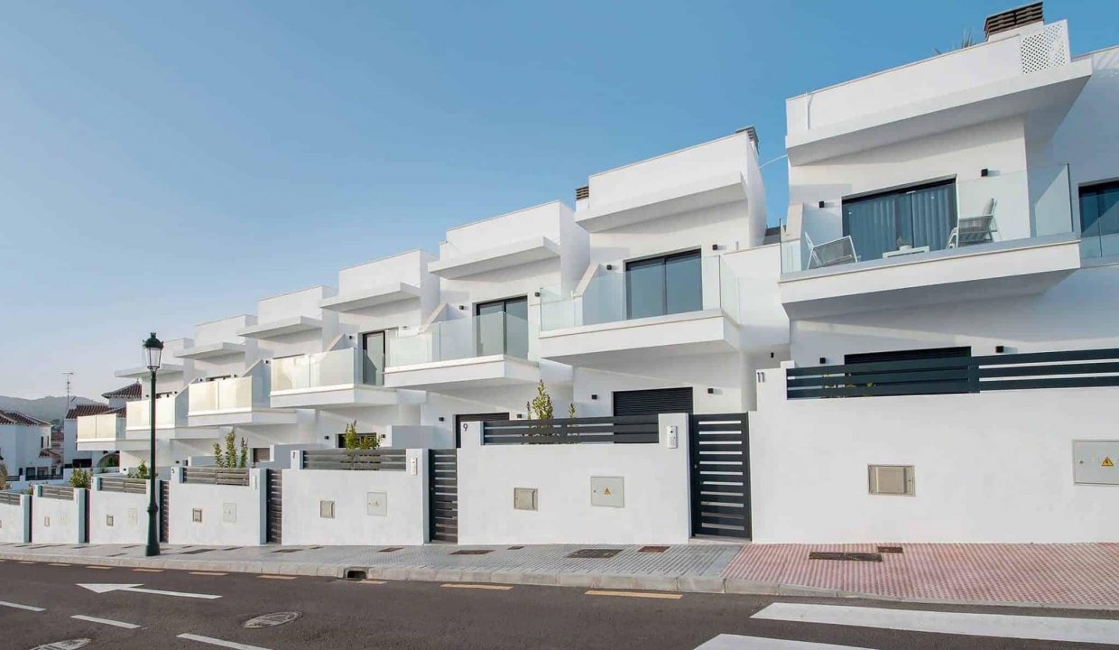 Promoción Sky Hill Village, obra nueva en Nerja (Revista)