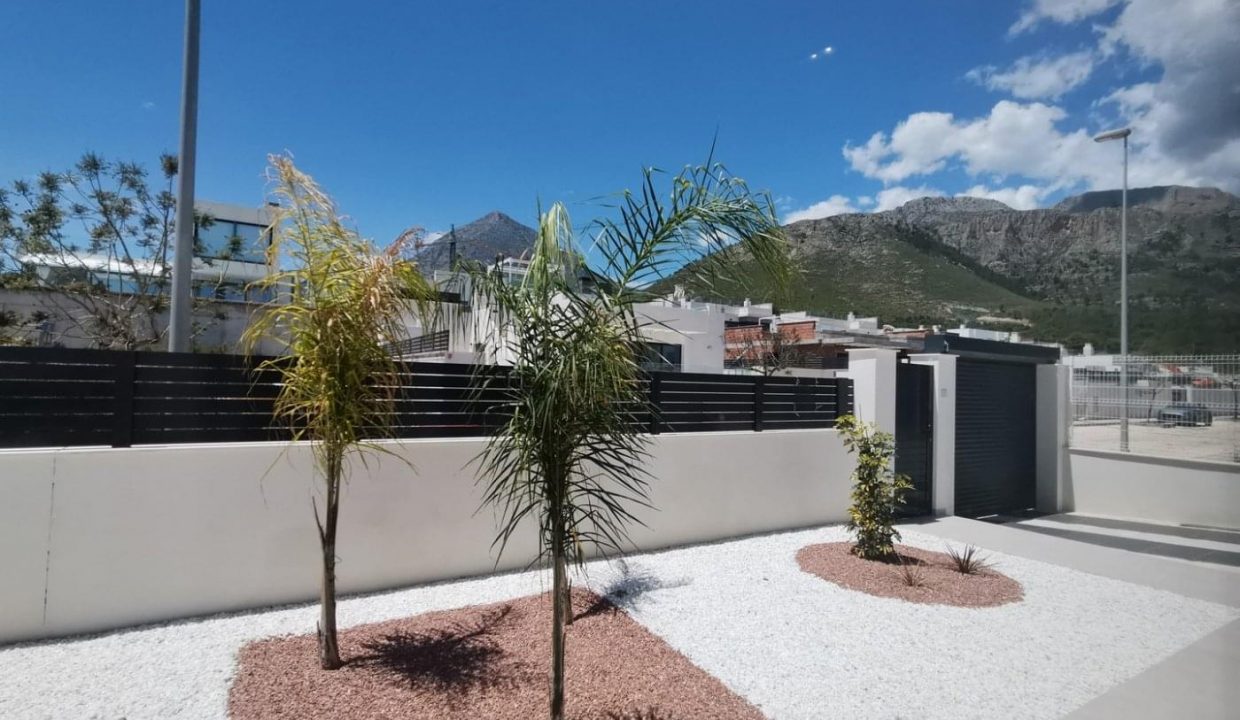 Promoción Entreflores, obra nueva en Polop (Revista)