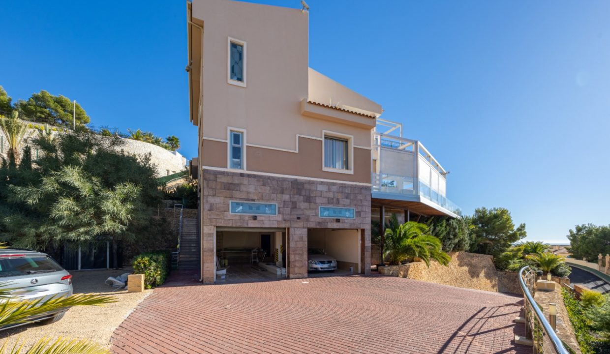 Promoción Villa con imponentes vistas a la bahía, obra nueva en Altea (Revista)