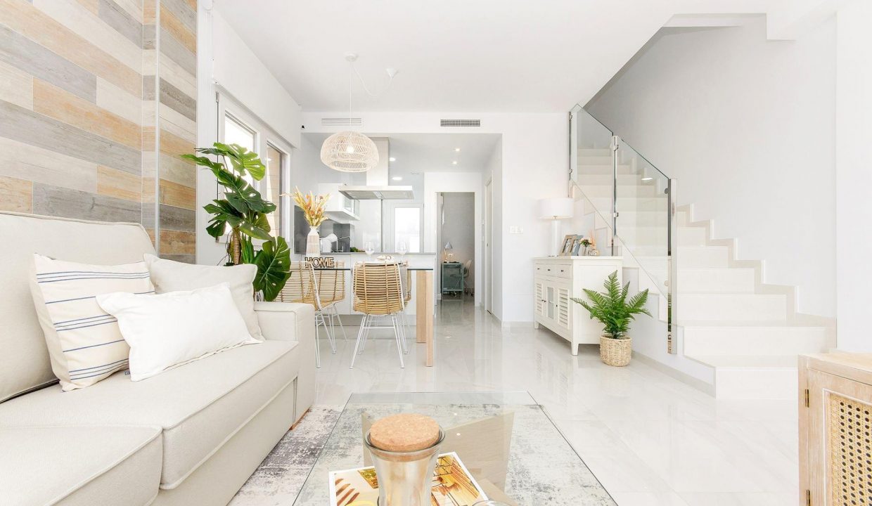 Promoción Don Benito - Altos de la Laguna, obra nueva en Torrevieja (Revista)