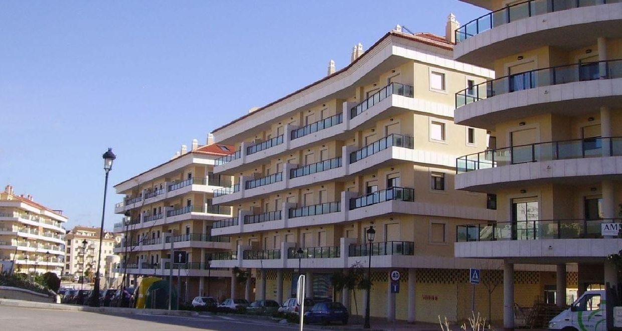 Promoción A2 de Villa Matilde, obra nueva en Sabinillas Sol (Revista)