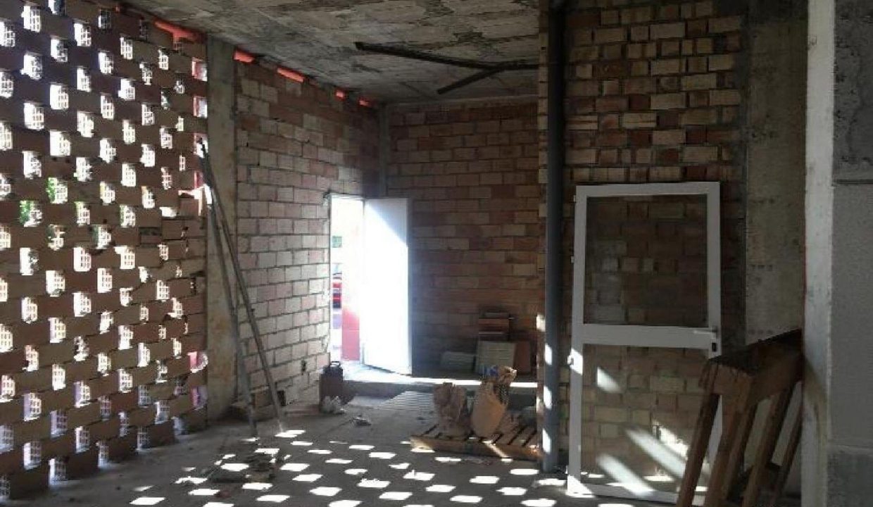 Promoción RESIDENCIAL CARLOS CANO, obra nueva en Urbanización "Cuesta de los chinos" (Revista)