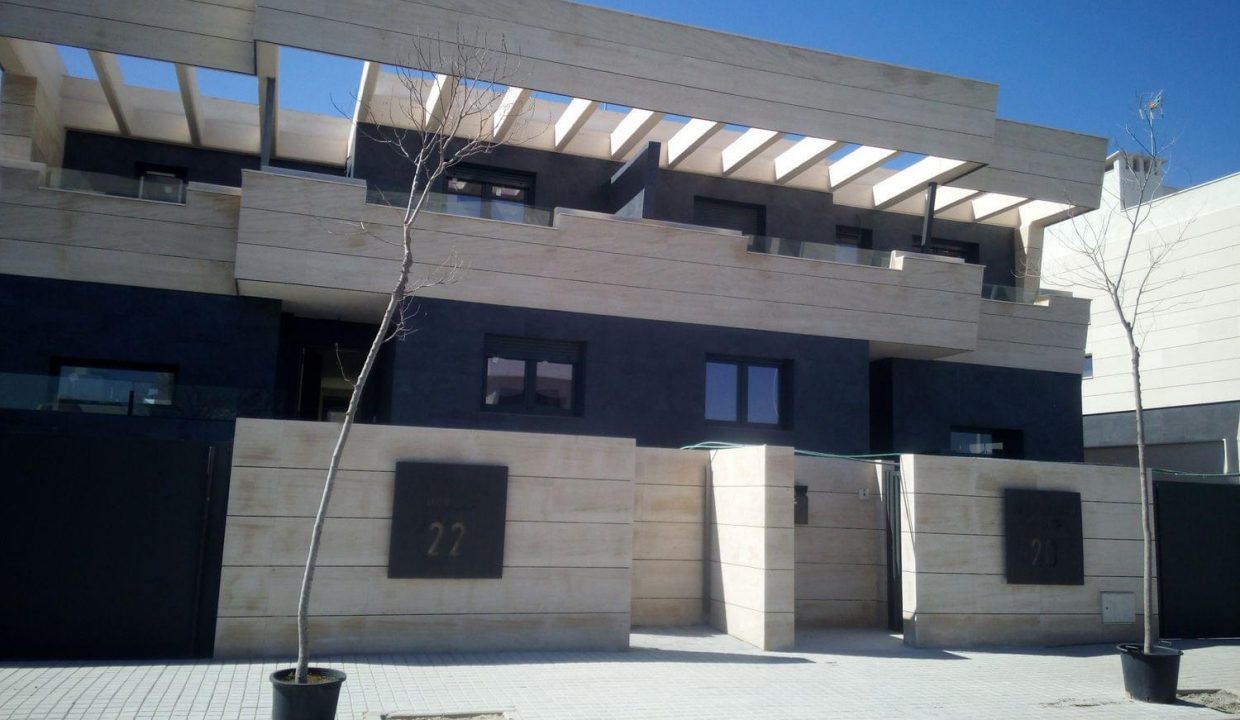 Promoción Oasis De Villanueva, obra nueva en Villanueva de la Cañada (Revista)