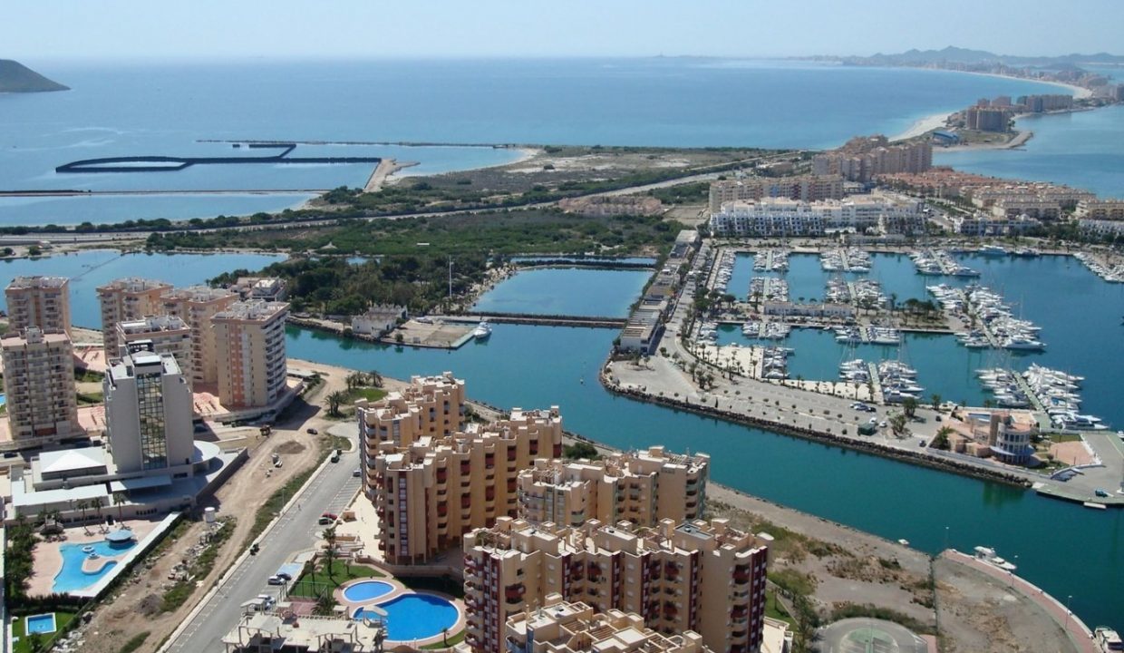 КРАСИВЫЕ КВАРТИРЫ С ВИДОМ НА МОРЕ В ЛА МАНГЕ