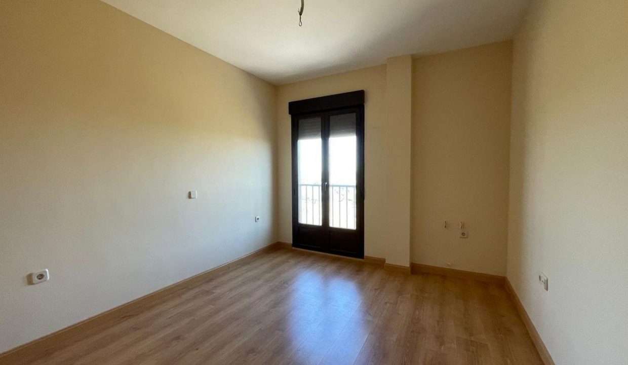 Promoción Promoción residencial en C/ Los Morales, obra nueva en Almorox (Revista)