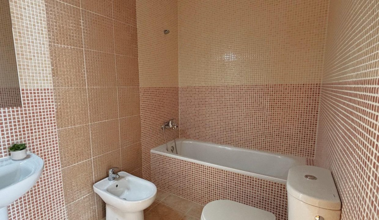 НОВЫЙ ГОТОВЫЙ ЖИЛОЙ КОМПЛЕКС В АГИЛАСЕ