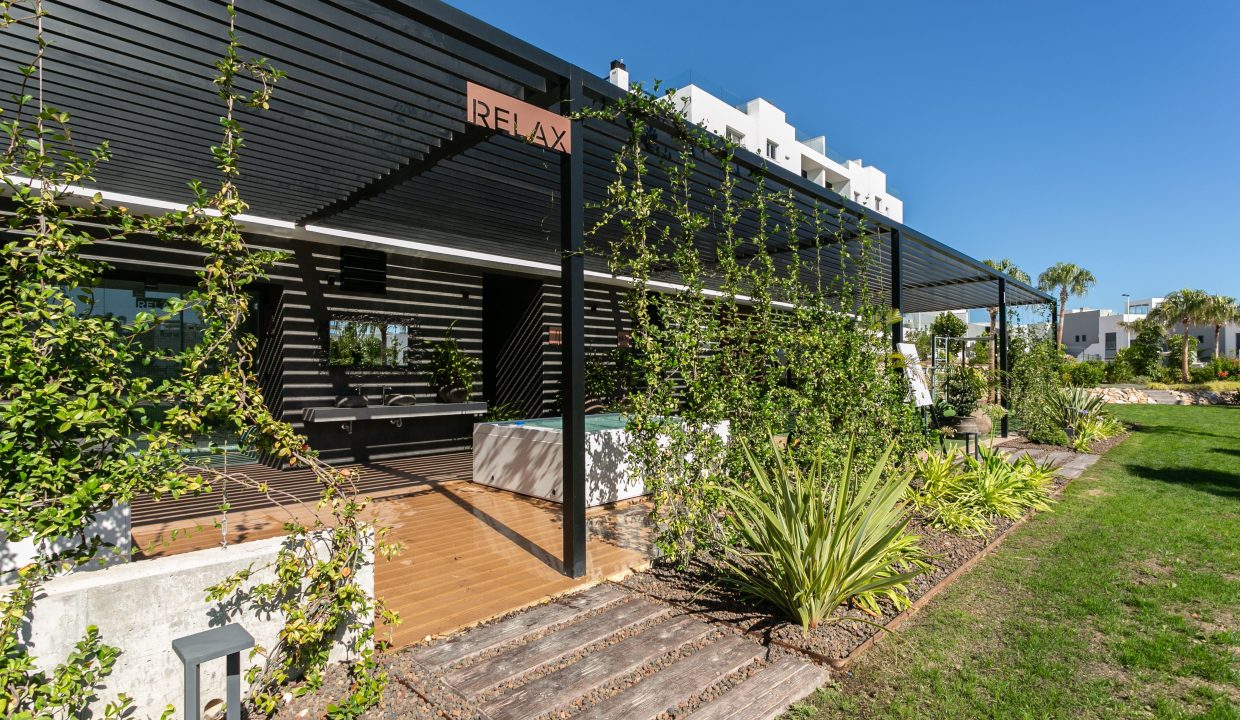 Promoción Residencial-bali, obra nueva en Torrevieja (Revista)