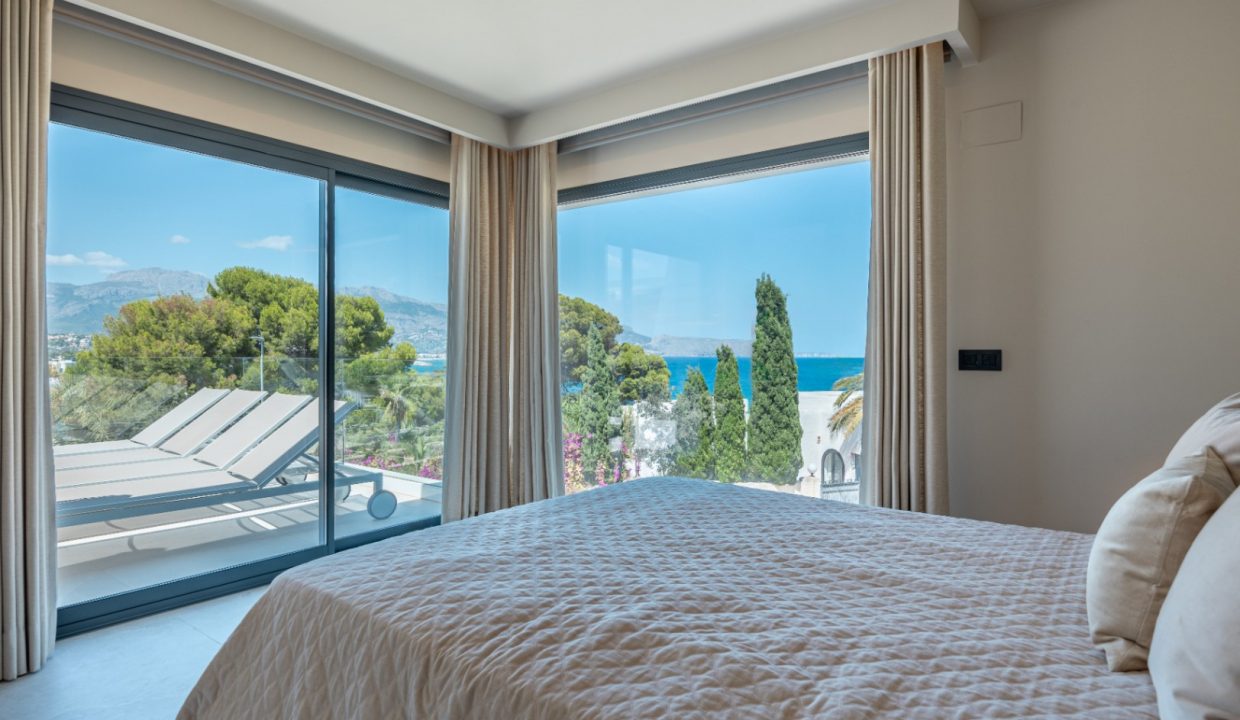 Promoción Impresionante villa en un entorno idílico, obra nueva en l'Albir (Revista)