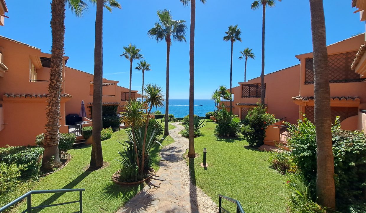 Promoción Bermuda Beach 510232, obra nueva en Estepona (Revista)