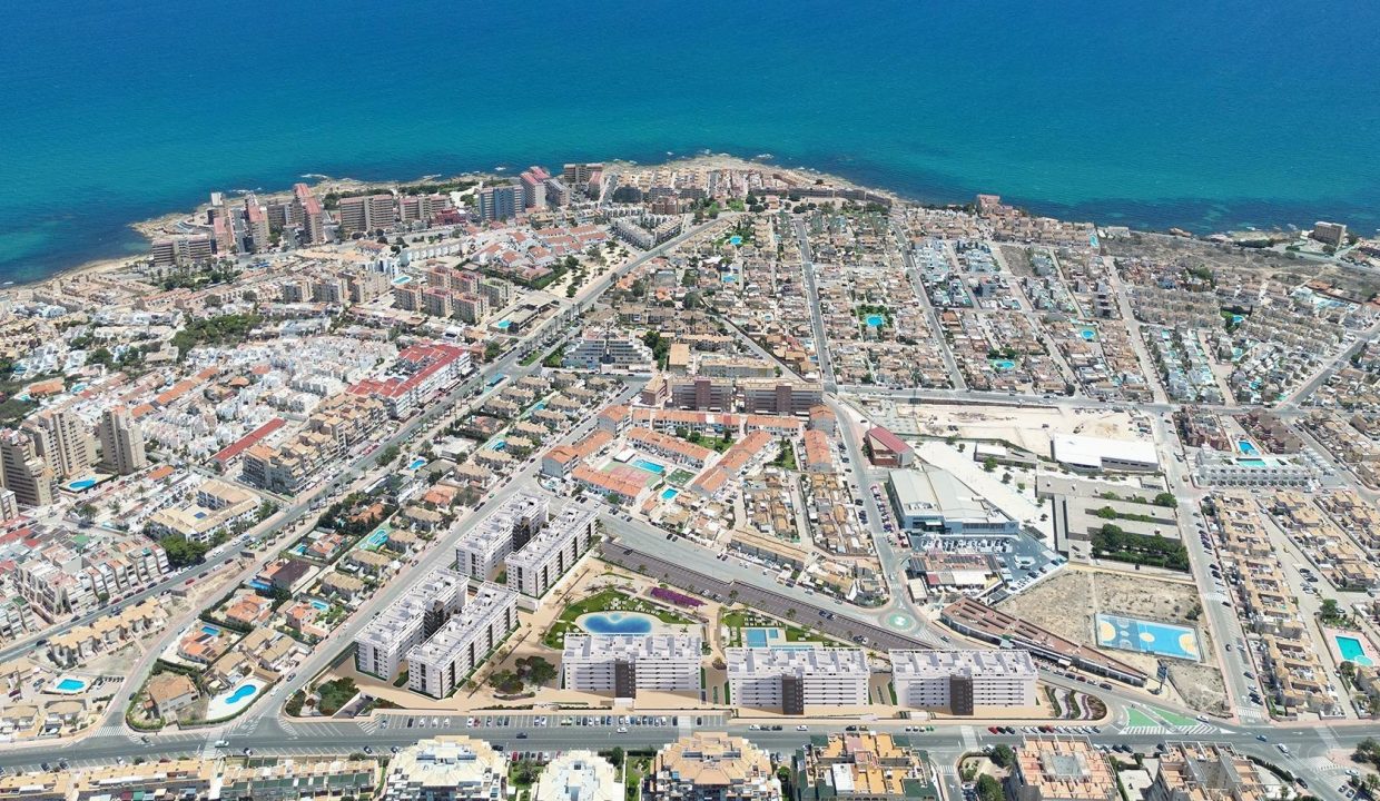 НОВАЯ ЗАКРЫТАЯ УРБАНИЗАЦИЯ В ТОРРЕВЬЕХЕ ВСЕГО В 700 М ОТ ПЛЯЖА