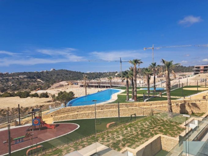 Promoción Apartamento moderno con terraza soleada, obra nueva en Finestrat (Revista)
