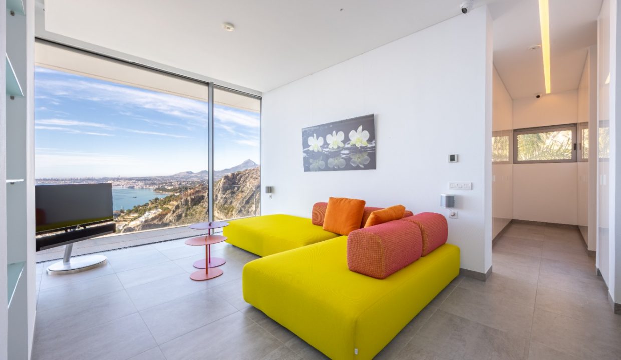 Promoción Villa con impresionantes vistas al mar, obra nueva en Altea (Revista)