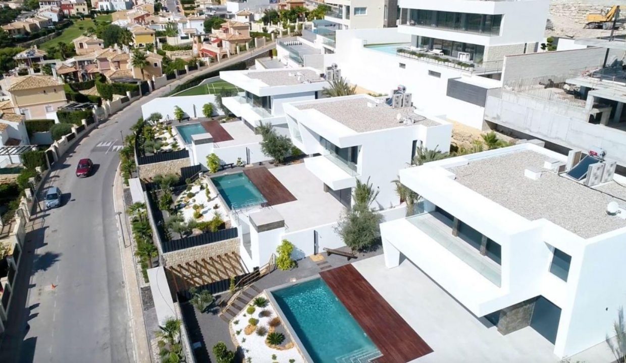 Promoción Villas Montroyal Fase III, obra nueva en Finestrat (Revista)