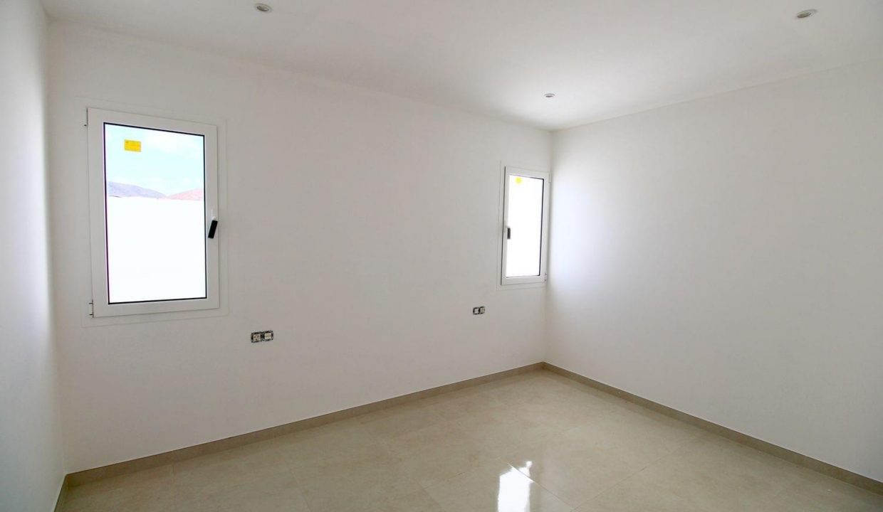 Promoción 4 dúplex en San Bartolomé, obra nueva en San Bartolomé (Revista)