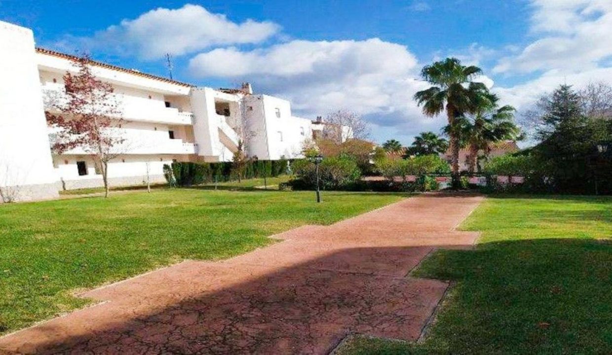 Promoción LÍNEA DE LA CONCEPCIÓN (LA), obra nueva en San Roque (Revista)
