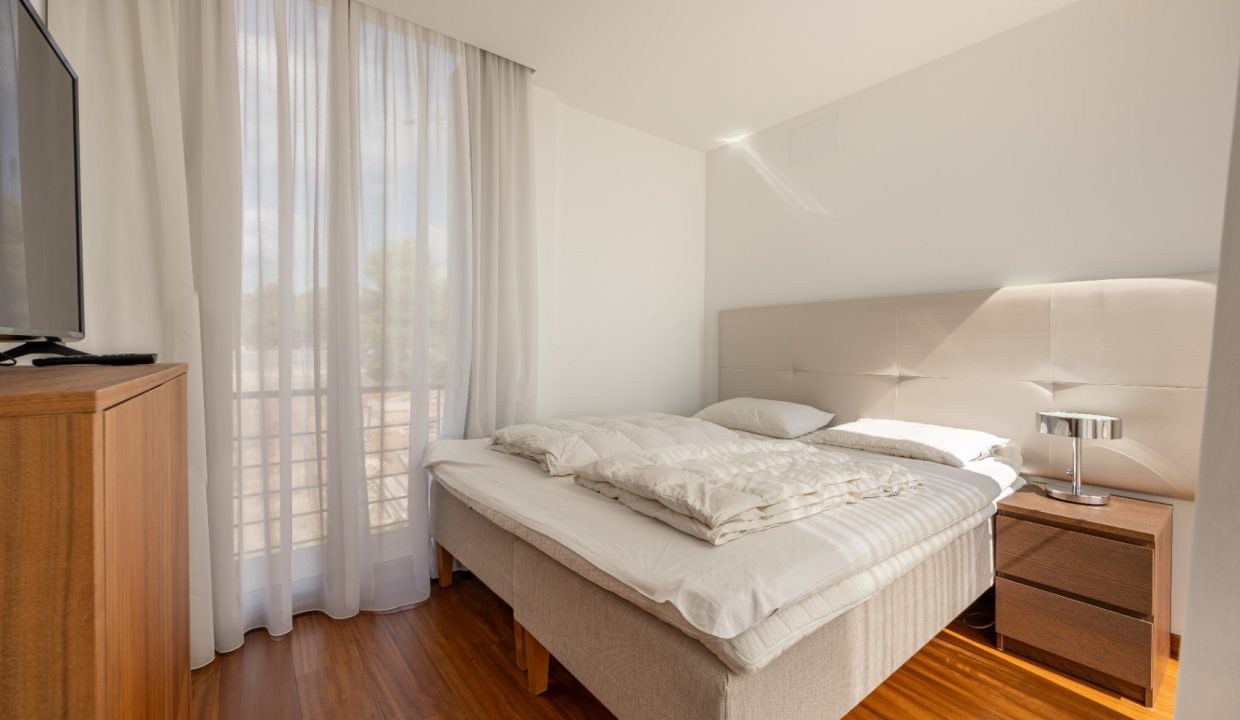 Promoción Villa con irradia elegancia y lujo moder, obra nueva en La Nucía (Revista)
