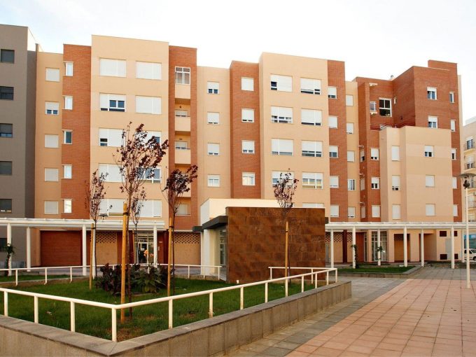 Promoción Promoción De Locales Y Garajes - Coronacion, obra nueva en San Fernando (Revista)