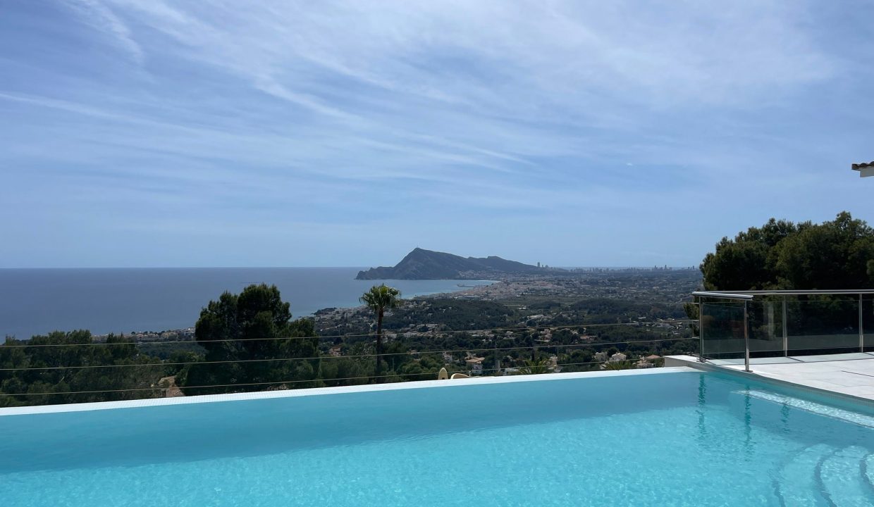 Promoción Excepcional villa de estilo moderno, obra nueva en Altea (Revista)