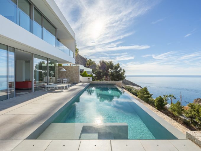 Promoción Villa con impresionantes vistas al mar, obra nueva en Altea (Revista)