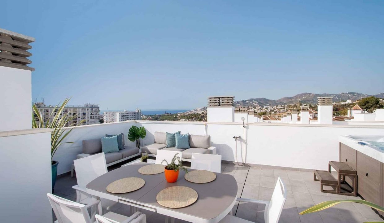 Promoción Sky Hill Village, obra nueva en Nerja (Revista)