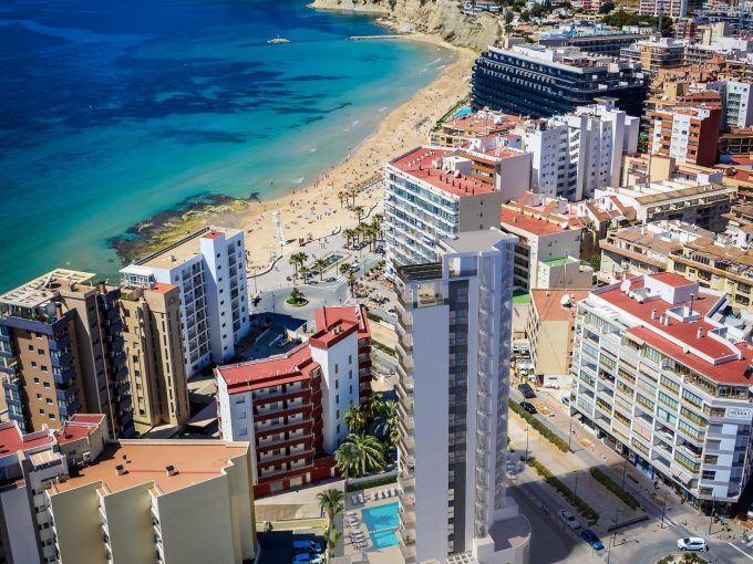 Promoción Arenal Suites, obra nueva en Calpe (Revista)