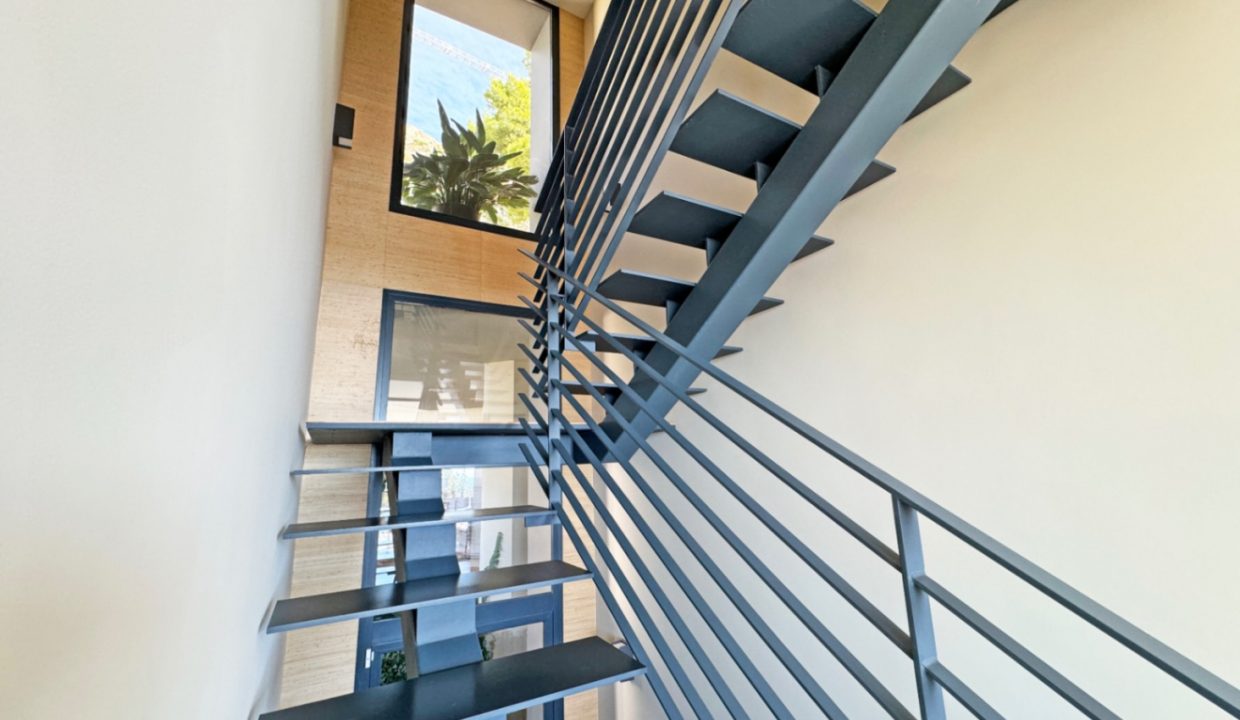 Promoción Espectacular villa moderna, obra nueva en Altea (Revista)