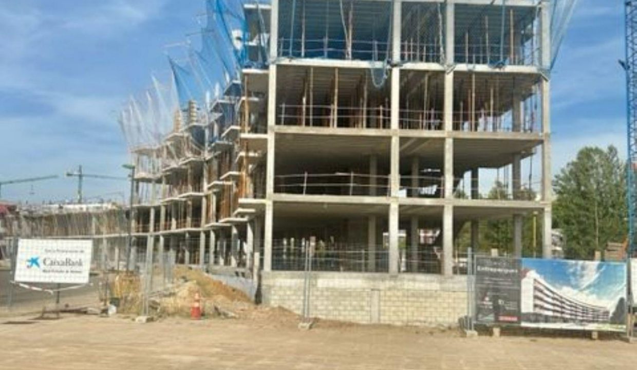 Promoción Entreparques, obra nueva en Burgos (Revista)